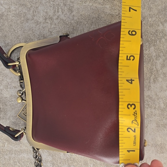 NWOT Patricia Nash Mini Laureana Crossbody Kisslock Bag with Charm - Picture 14 of 15